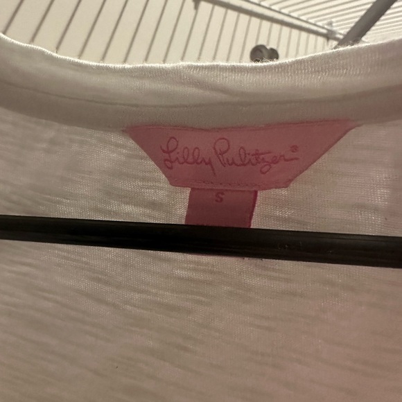 Lilly Pulitzer tee. - Picture 2 of 2